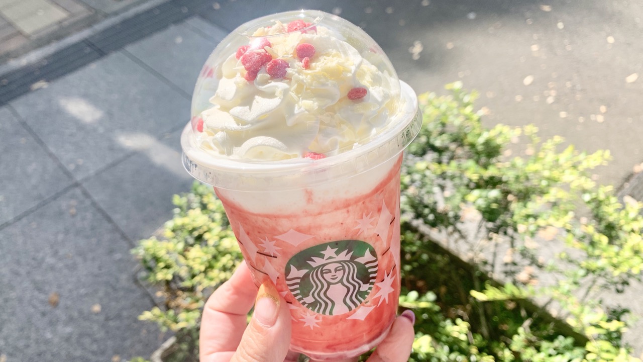 スタバ新作 2020年11月 ベリー ベリー レアチーズ フラペチーノ 飲んでみた どんな味 価格やカロリーもチェック Appbank