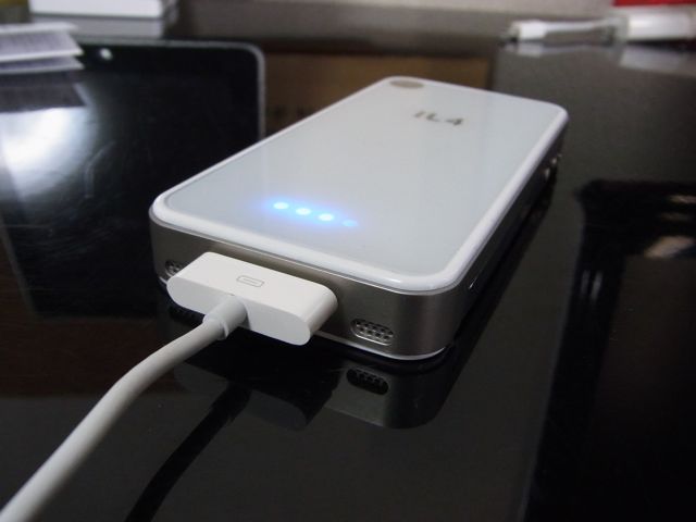 iL4 Power Battery Plate for iPhone4