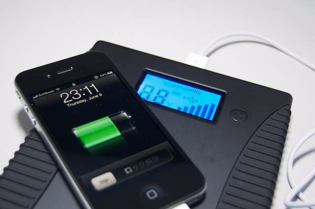 Power Gorilla: iPhone/iPad・ノート PC が充電できる 21000mAh のモバイルバッテリ。