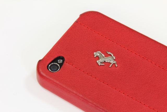 Ferrari GT Leather Modena: フェラーリ 公式ケース。贅沢な本革が｢高級感｣,｢所有感｣を引き立てる！！