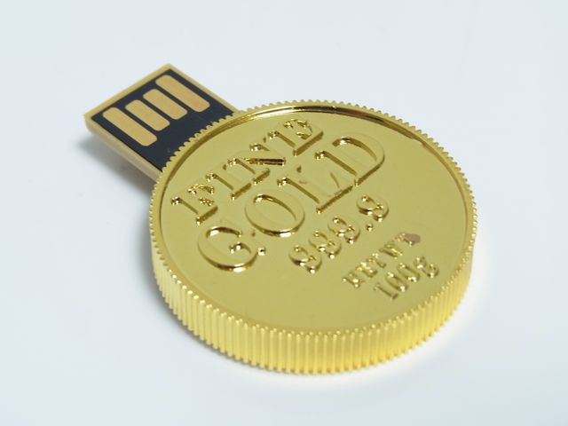 GOLD COIN USB メモリ: 大事なデータはコインに保存しよう♪