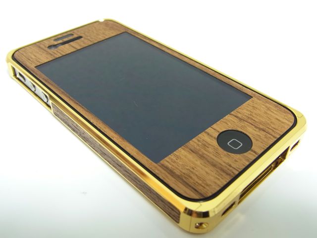 Alloy X Wood Bumper: アルミと天然の木を組み合わせたオシャレで贅沢なバンパーケース。