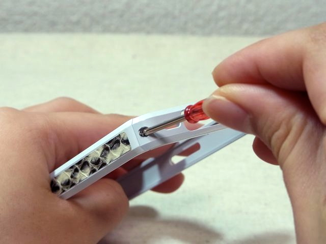 iPhone バンパー alloy