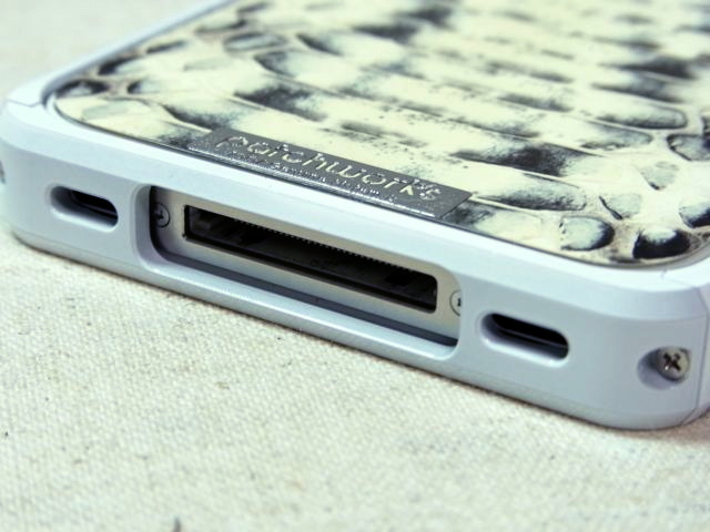 iPhone バンパー alloy