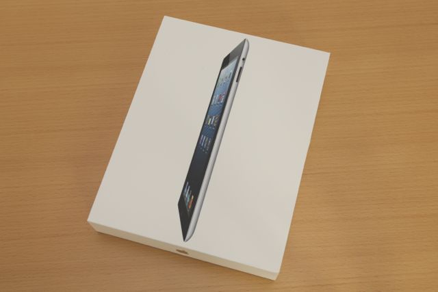 iPad Retinaディスプレイモデル、開封の儀。Lightning以外、見た目がほとんど変わってない！