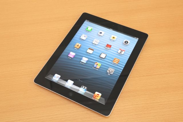 iPad Retinaディスプレイモデルはどれぐらい「はやい」のか、iPad(第3世代)と比較してみました。