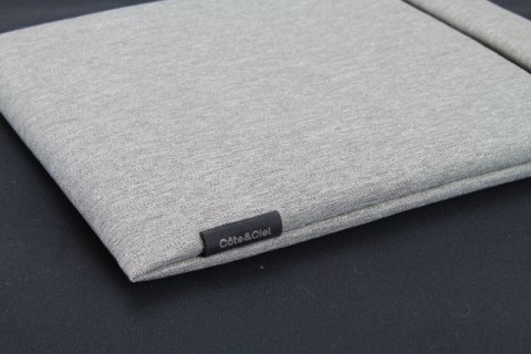 Cote&Ciel Fabric Pouch 2012 for iPad: 軽くてコンパクトなiPadキャリーケース。 | AppBank