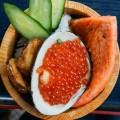 [新宿]マグロやサーモンのさしみが山盛り食べられる！タカマル鮮魚店 1号店