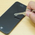 落として傷つけるその前に! 強化ガラスでiPhoneを守ろう。