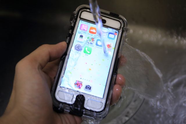 Griffin Survivor Waterproof + Catalyst iPhone5s/5