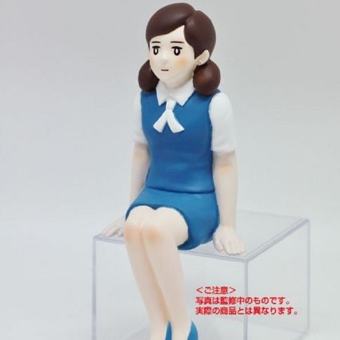 [新商品] コップのフチ子さんが約3倍大きく! 机のフチでアナタを見守ります。