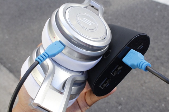 SMS AUDIO SYNC by 50 - 09