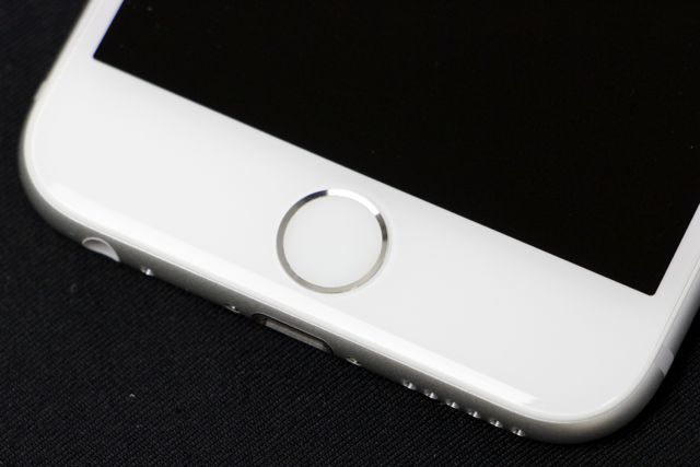 iPhone 8は『iPhone 4』似、iSightカメラが縦型になる理由は・・・