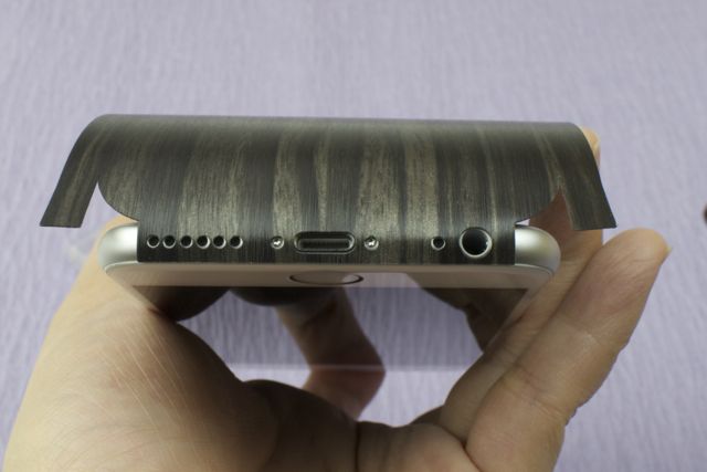 レビュー 側面にも貼れる プレミアムスキンシール でiphone 6 6 Plusが大変身 Appbank