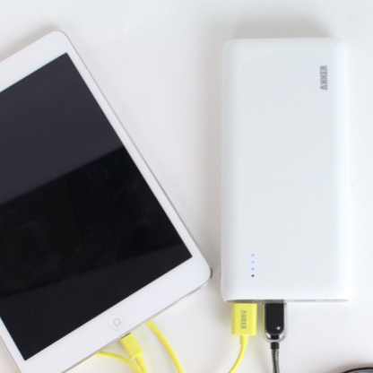 iPhone 6を10回フル充電できる25,600mAhバッテリー!