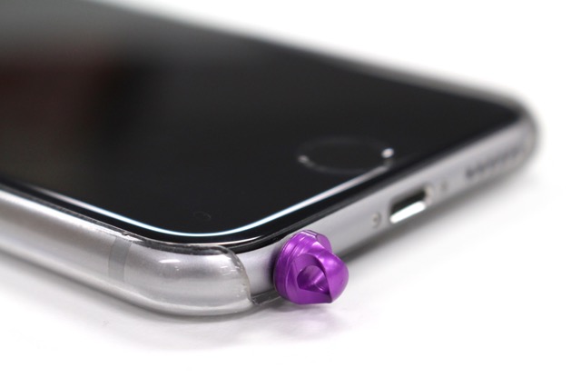 今週のザ・ベストはストラップホールを作れる『Pluggy Lock』