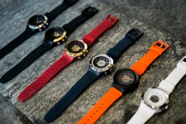 アナログ時計のような活動量計機能付スマートウォッチ『COGITO FIT』