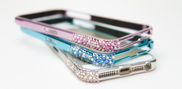スワロ×アルミバンパーでiPhone SEがとってもオシャレに