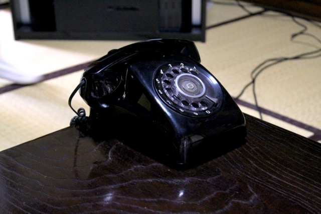 黒電話がビデオチャットに。SoftBankのスマホ技術がすごい