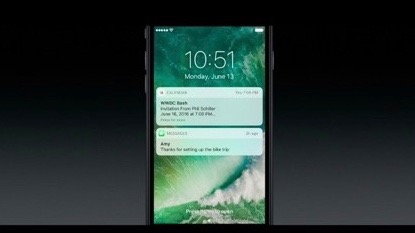 iPhoneを持ち上げるだけで、スリープ解除ができる