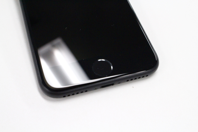 iPhone 8の新ホームボタンのヒントをiOS 11で発見?