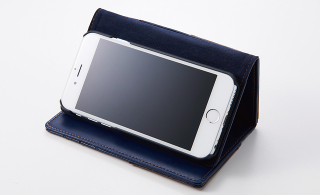 【iPhone 7】スタンドにもお財布にもなる多機能な手帳型ケース