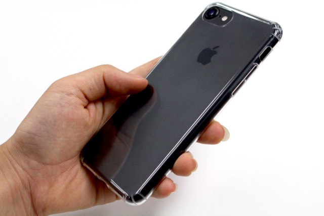 『iPhone 7』を手に入れたらまず買いたいクリアケース