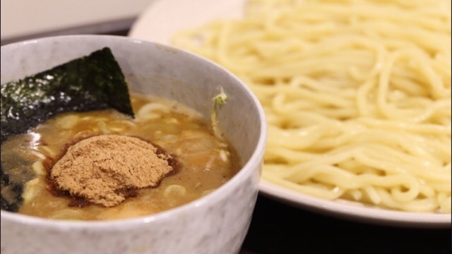 近くにある一番美味しいお店を探せるアプリ