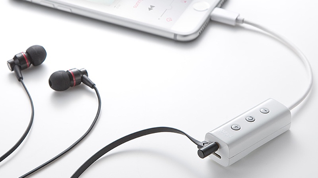 iPhone 7でイヤホンを使いながら充電できる小型アダプタが神