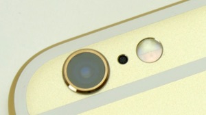 iPhoneの通知をフラッシュ点滅で知らせる方法