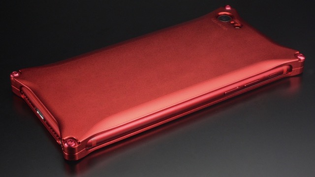 赤いiPhone（(PRODUCT)RED）にはギルドデザインケースが相性抜群!