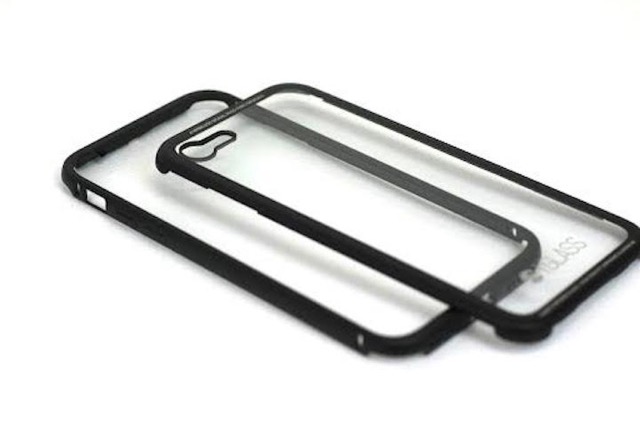 iPhone7 ジェットブラックの背面をさらに美しく魅せるケース