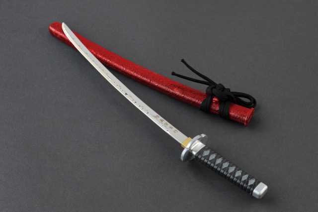 織田信長、坂本龍馬の愛刀をモチーフにした『名刀ペーパーナイフ』