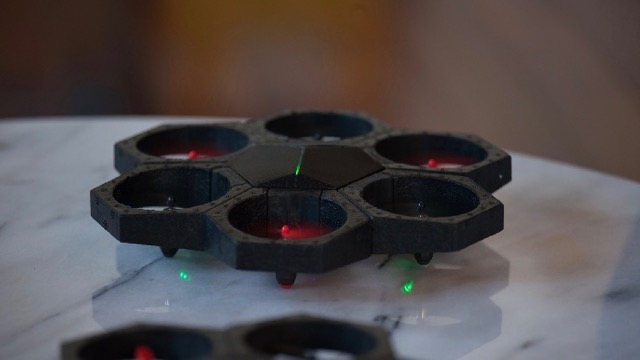 陸・海・空、自動操縦を可能にしたモジューラー形式のドローン『Airblock』