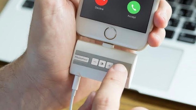 世界初Appleが認証! iPhoneの電話を録音できる外部ストレージ『Call Recorder』