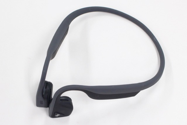 耳を塞がないワイヤレスヘッドホン『TREKZ Titanium』
