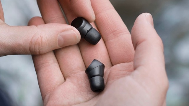 完全ワイヤレスイヤホン「EARIN」に新作『M-2』が登場。左右の遅延減少、ノイズリダクションの追加など