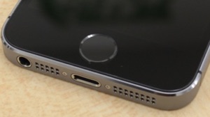 iPhone 5sのTouch ID問題、Appleは静観か