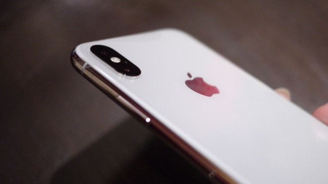 『iOS 11.2.1』でiPhone X/8の不具合を修正?