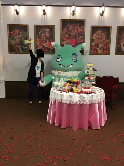 モンストアンゴルモアと握手