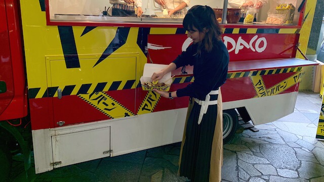 「ゆきのしん」さんがヤバババーン味を試食2
