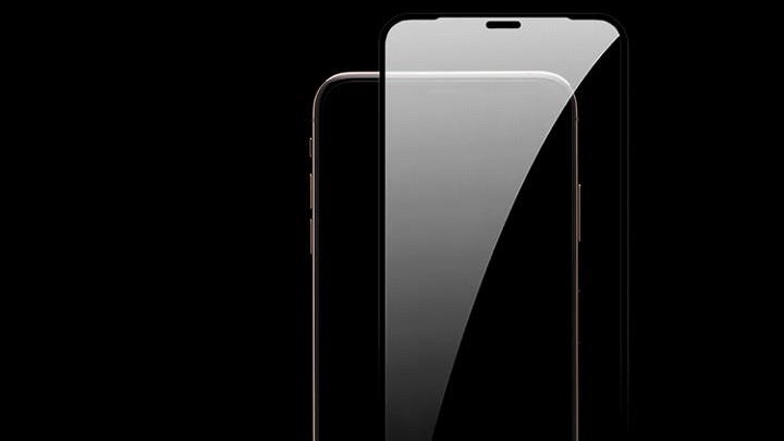 え、1万円の画面保護ガラス！？高級腕時計に使われるサファイアガラス製のiPhone用プロテクター登場！