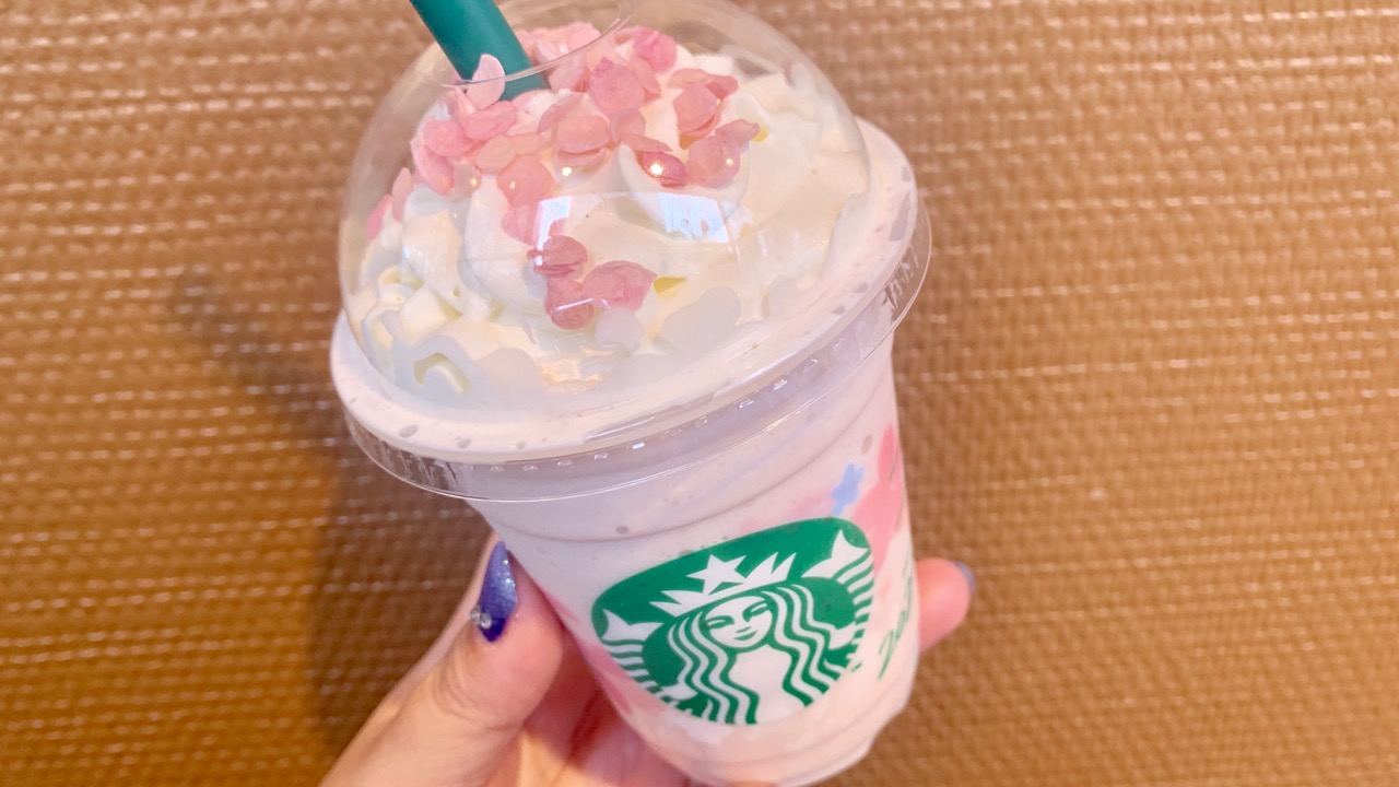【スタバ新作】本日発売「さくら ミルクプリン フラペチーノ」飲んでみた! カロリーや価格もチェック!!
