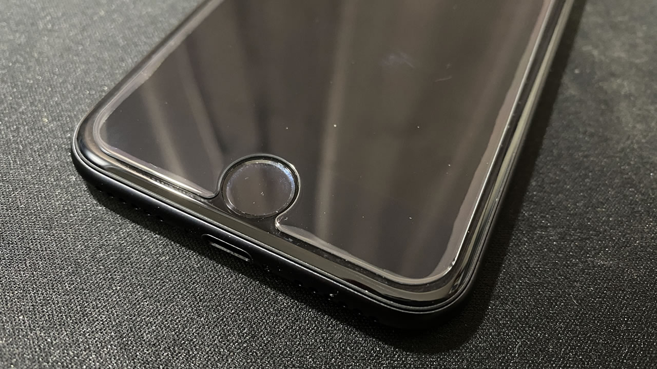 『iPhone SE（第2世代）』に『iPhone 8／7／6s／6』用強化ガラスは使えないので注意!