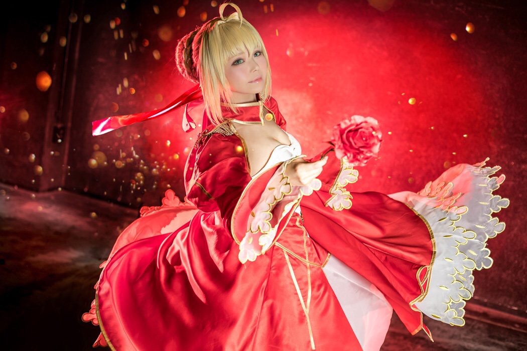 コスプレ】姫美那さんのFGO/ネロ・クラウディウス（赤セイバー）の 