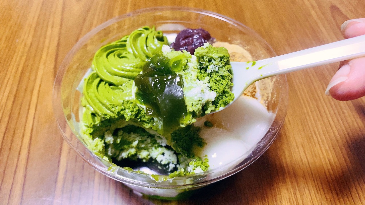 セブンのスペシャルシリーズはヤバい!「スペシャル宇治抹茶の和パフェ」食べてみた!