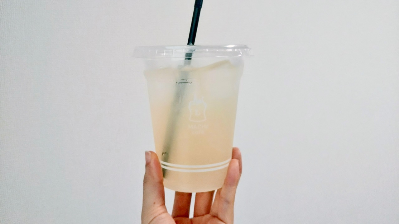 夏にぴったり!パンチのある酸味が美味しい「アイスレモネード」飲んでみた!【ローソン】