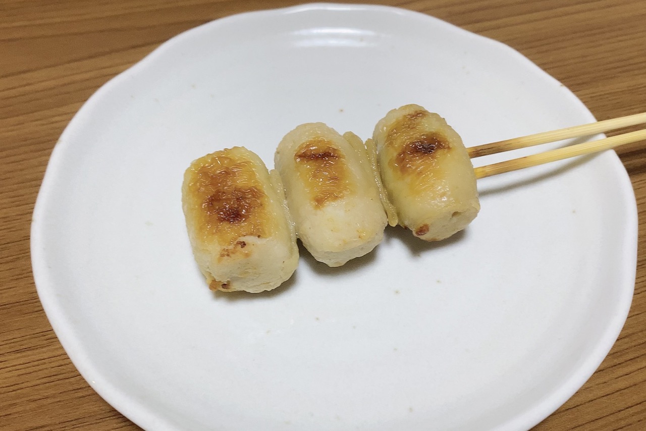 【ローソン】おつまみ? おかず? なんにでも合う鳥皮ぎょうざ串がマジうま!!