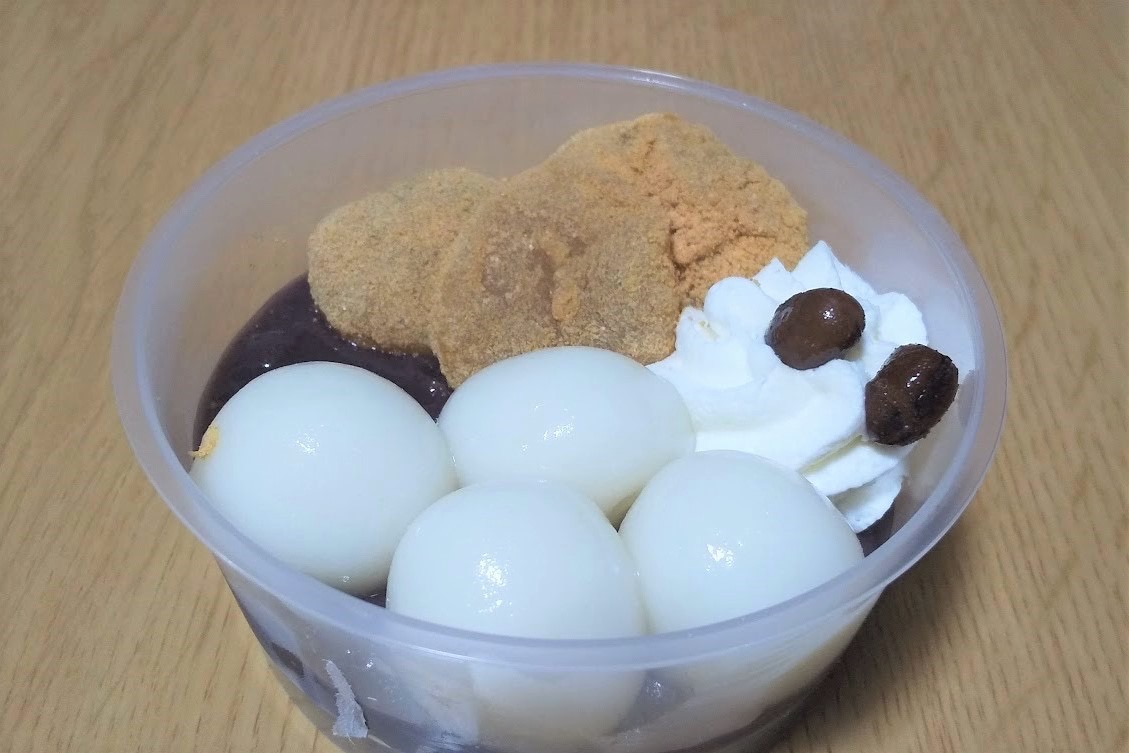 セブン もっちり白玉 わらび餅のぜんざい は 程よい甘さであっという間にペロリな和スイーツ Appbank セブン もっちり白玉 わらび餅のぜんざい は 程よい甘さであっという間にペロリな和スイーツ Appbank