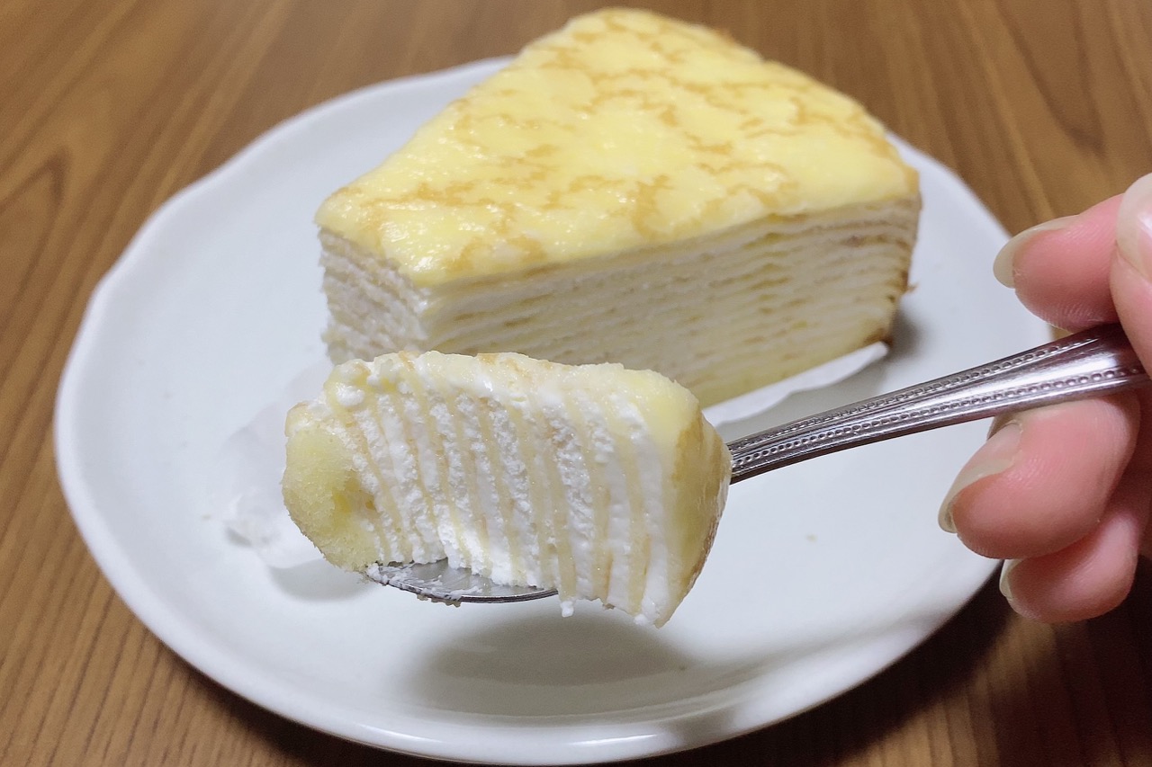 【ローソン】さっぱり爽やかでいくらでも食べられちゃう!くちどけレアチーズミルクレープ食べてみた!